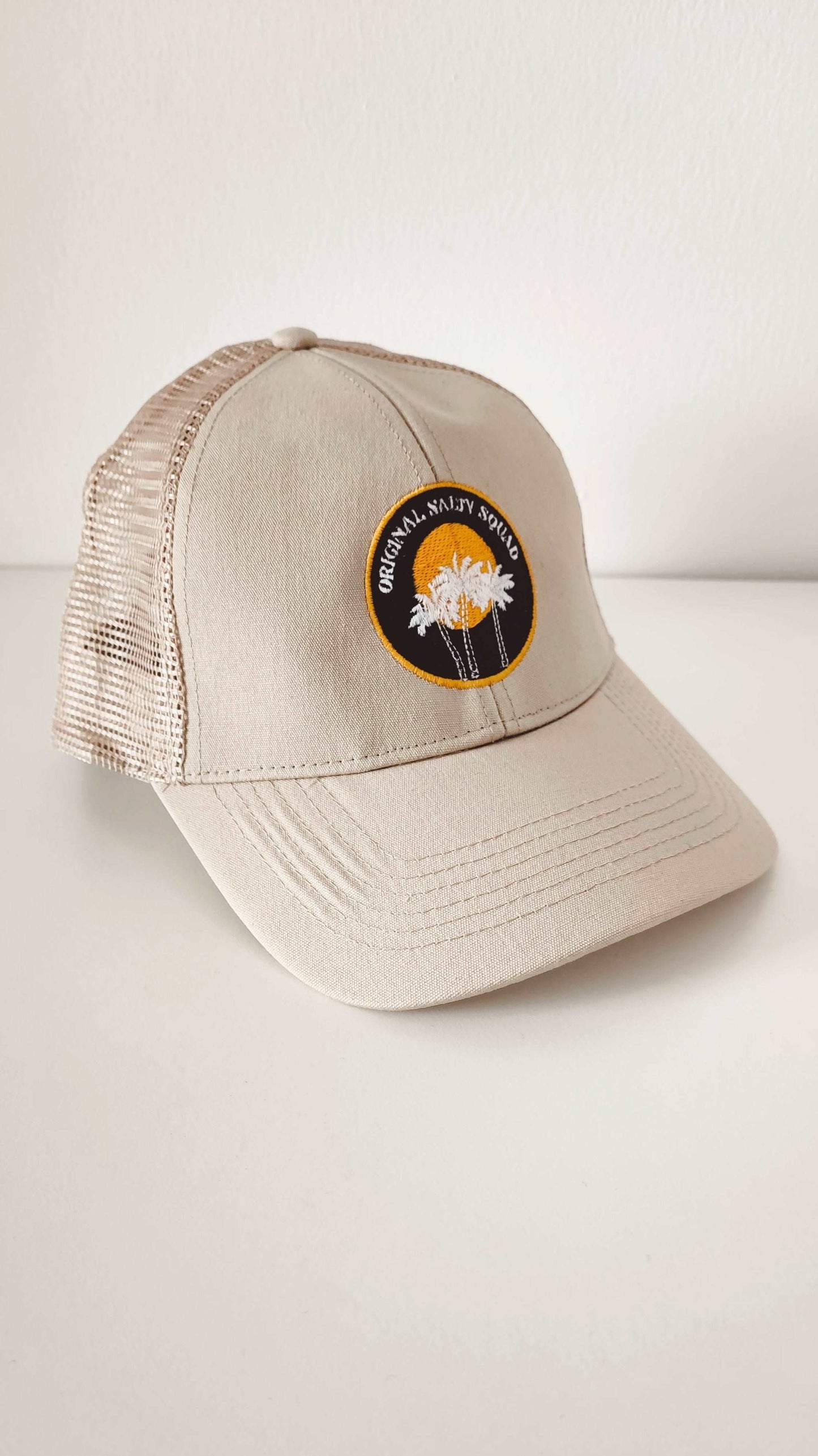 SALTY SQUAD TRUCKER CAP SAND