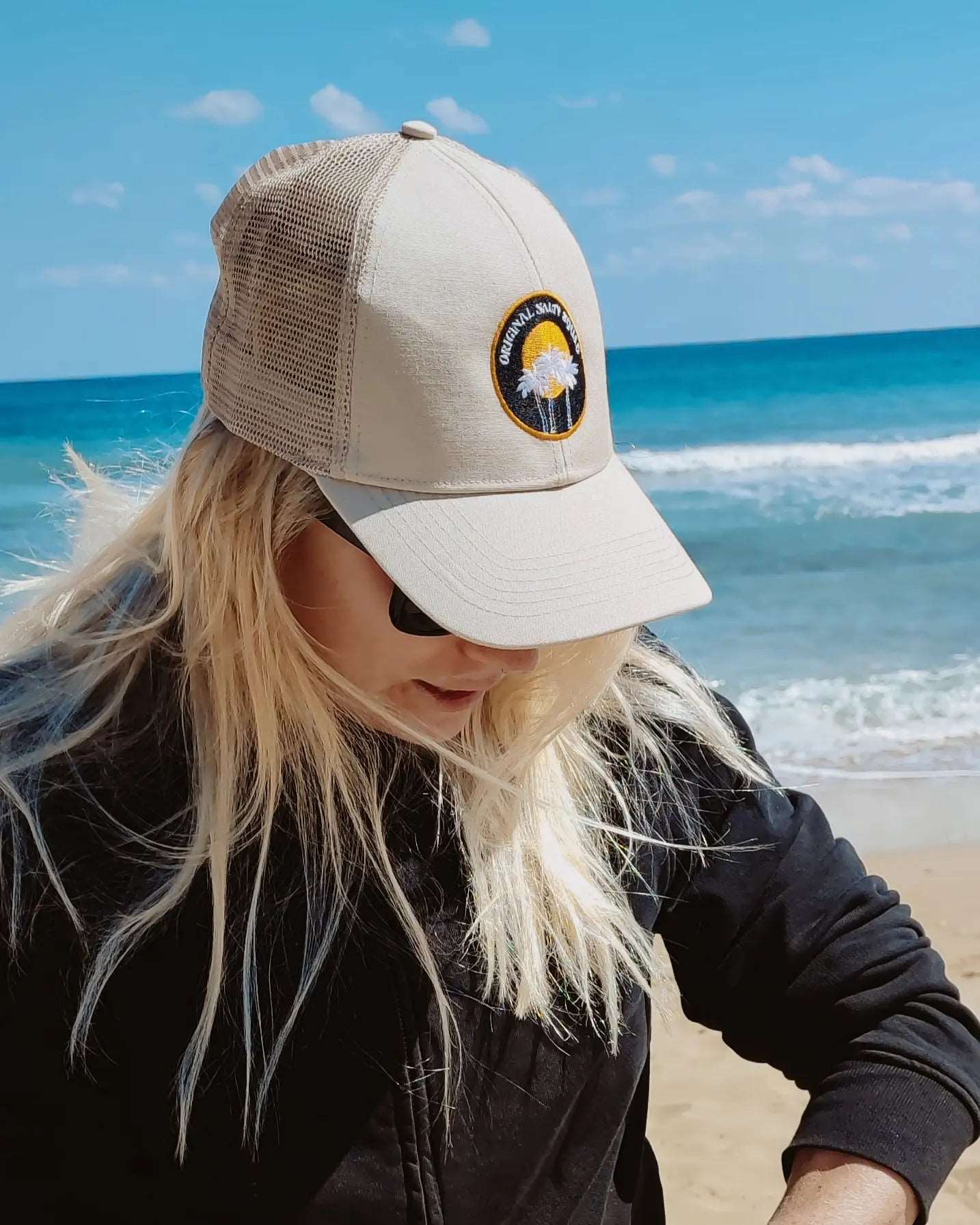 SALTY SQUAD TRUCKER CAP SAND